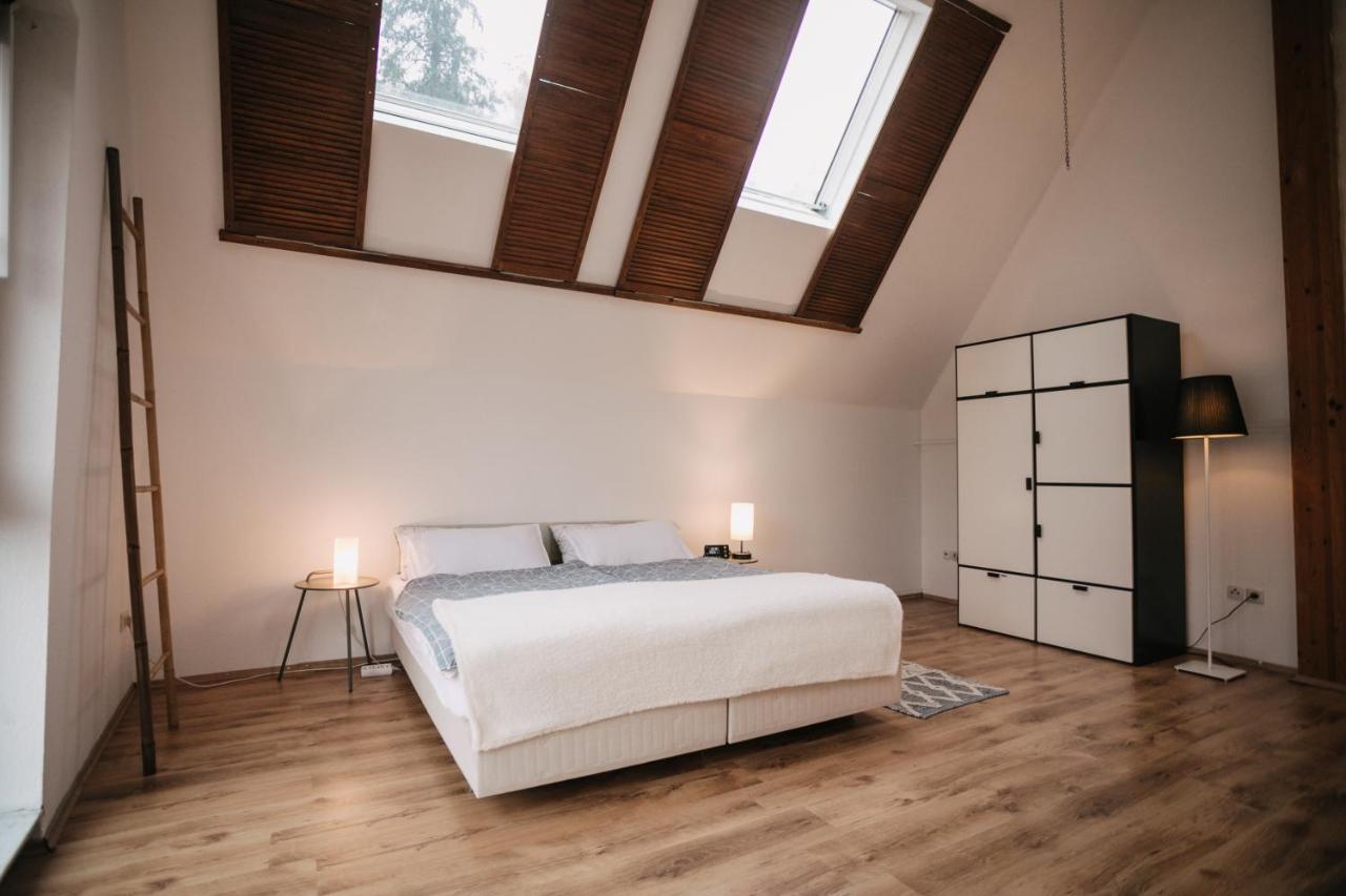 Eigenes Maisonettehaus In Idyllischer Lage Mit Balkon, Nahe Messe, 24H Self-Check In, Gratis Parken Schwabach Eksteriør bilde
