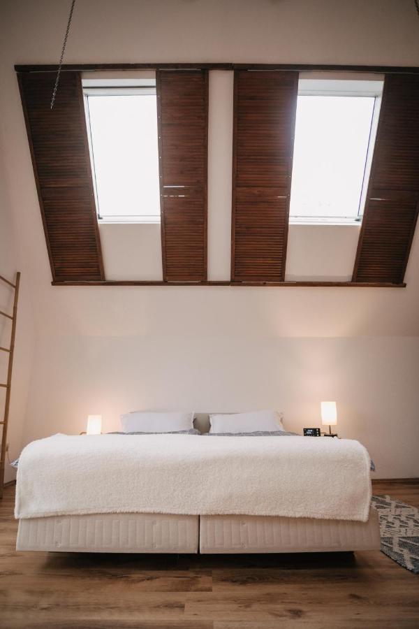 Eigenes Maisonettehaus In Idyllischer Lage Mit Balkon, Nahe Messe, 24H Self-Check In, Gratis Parken Schwabach Eksteriør bilde