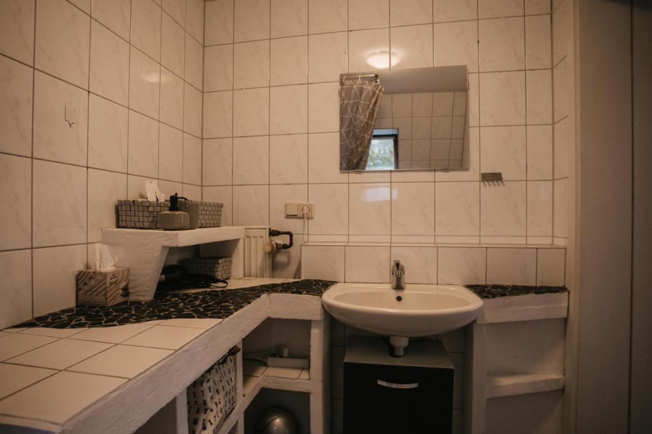 Eigenes Maisonettehaus In Idyllischer Lage Mit Balkon, Nahe Messe, 24H Self-Check In, Gratis Parken Schwabach Eksteriør bilde