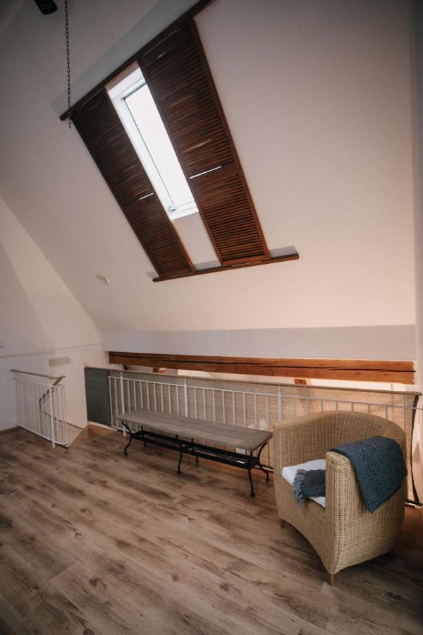 Eigenes Maisonettehaus In Idyllischer Lage Mit Balkon, Nahe Messe, 24H Self-Check In, Gratis Parken Schwabach Eksteriør bilde