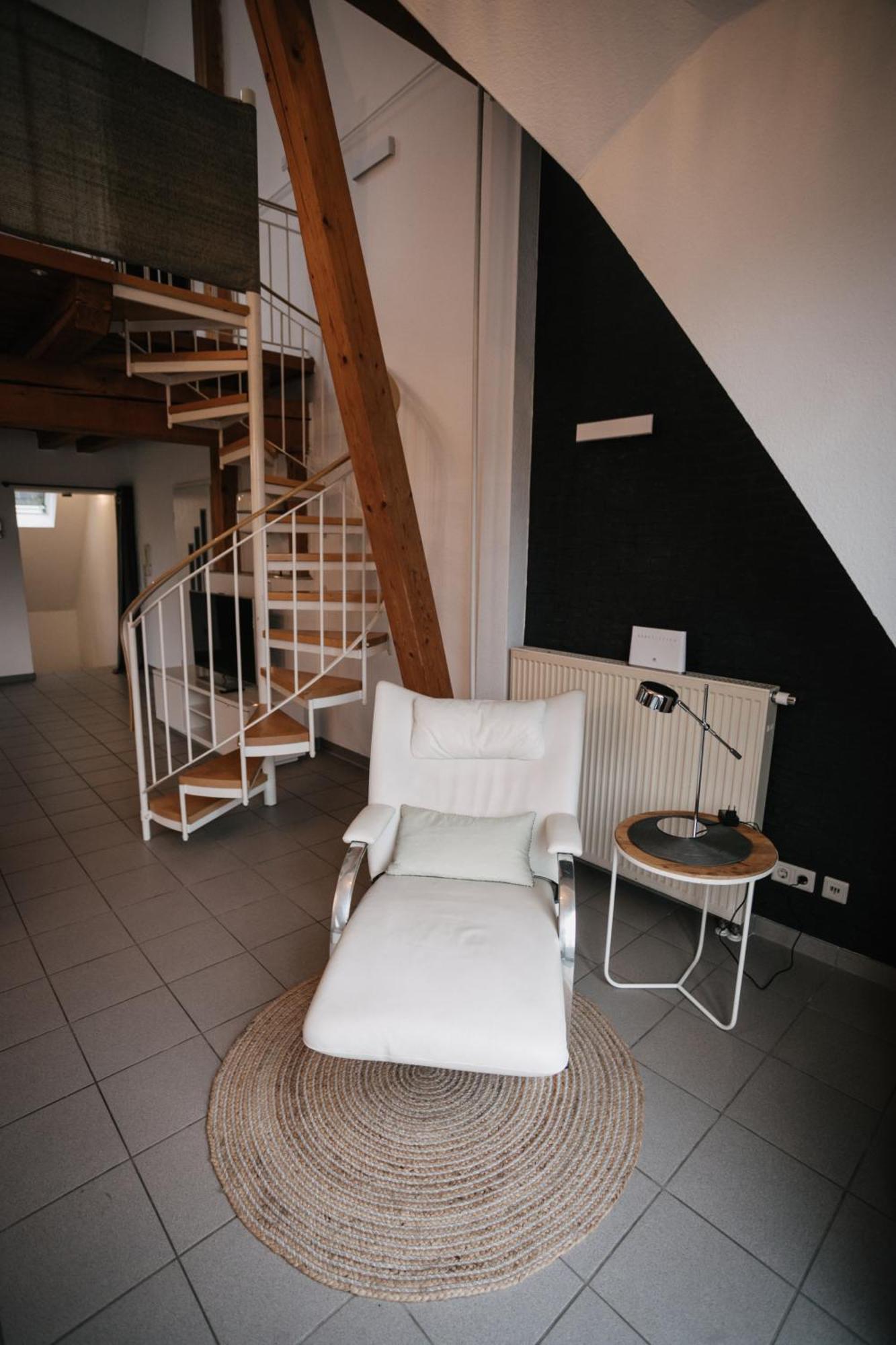 Eigenes Maisonettehaus In Idyllischer Lage Mit Balkon, Nahe Messe, 24H Self-Check In, Gratis Parken Schwabach Eksteriør bilde